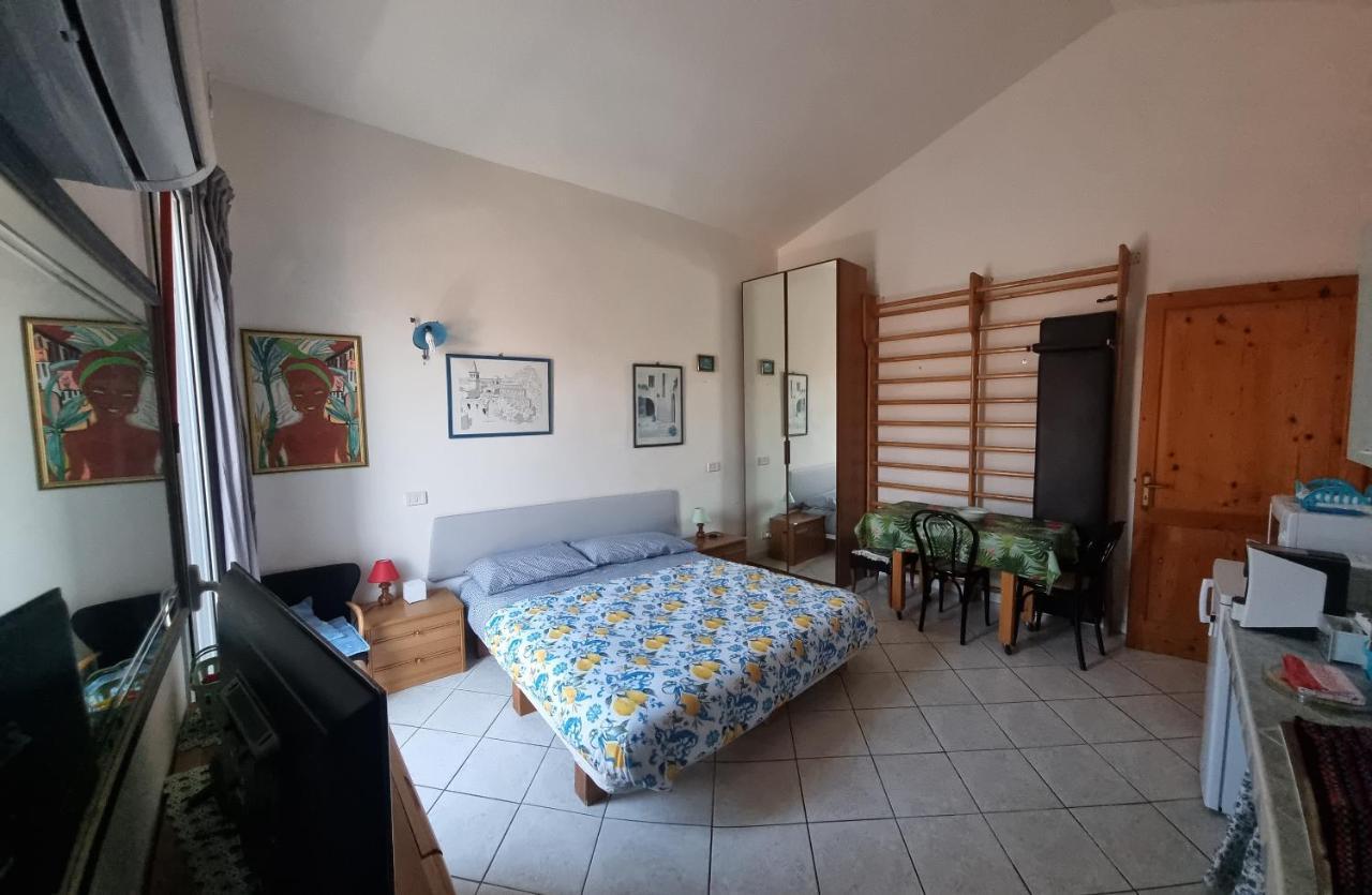 Abbronzatissima Capo D'Orlando Apartment Екстериор снимка